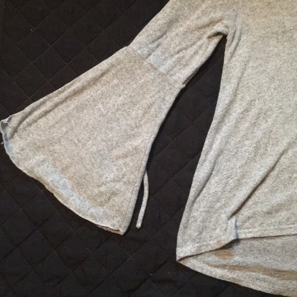 Long sleeve top - Picture 2 of 4